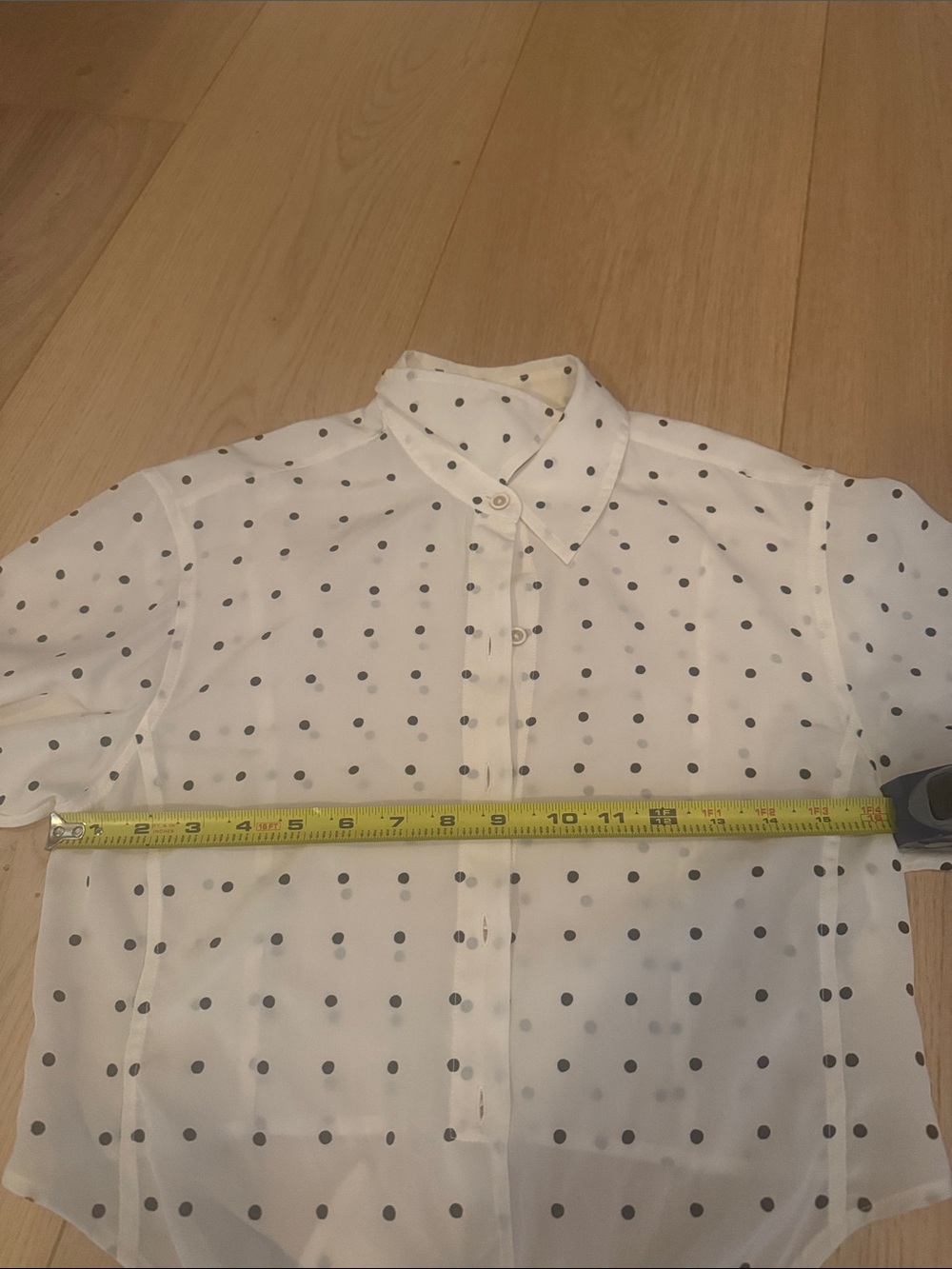 Diane Von Furstenberg Silk Crop Blouse. - Picture 6 of 6